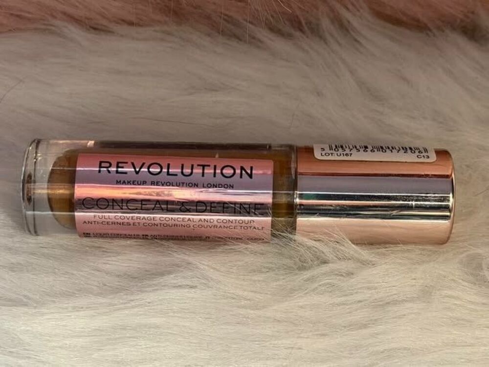 Revolution Conceal & Define Concealer C13 • Full‑Coverage Matte Corrector • NEW